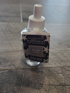 Bath And Body Works Black Tie Wallflower
